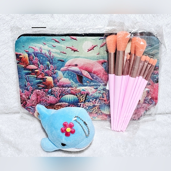 🌞 Ocean Theme Set - Zipper Pouch Blue Whale Stuffed Toy Pink Makeup Brushes - Picture 1 of 5